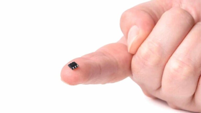 Microchip, Komponen Mungil dengan Peran Besar dalam Teknologi Modern